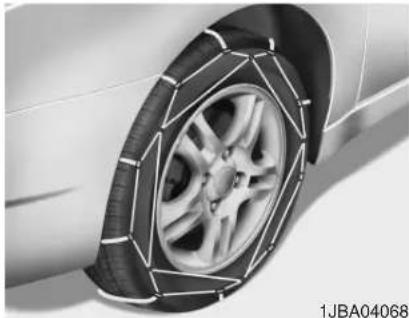 HYUNDAI Velostar (2012) - Snow tires - 1