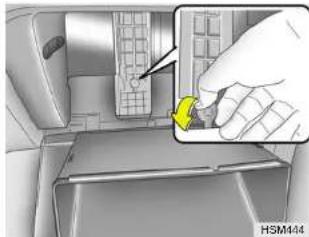 HYUNDAI Santa FE (2000) - CHECKING THE FREEPLAY - 1