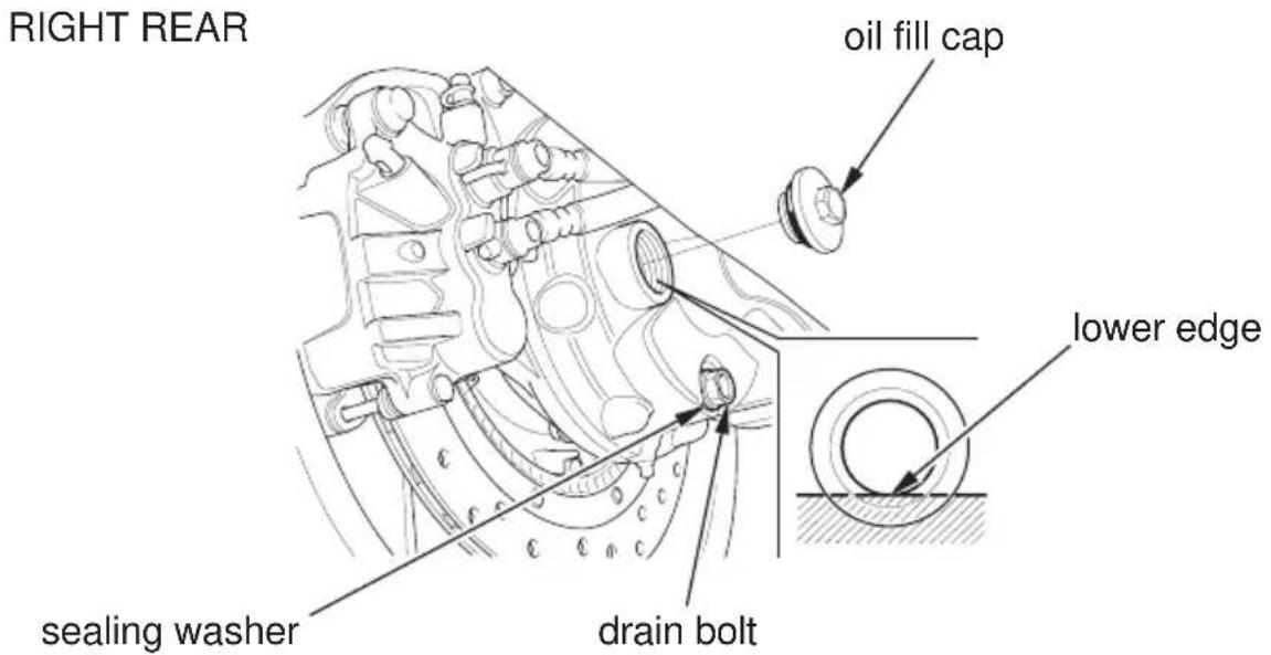 Honda Gold Wing Airbag (2012) - Changing Oil - 1