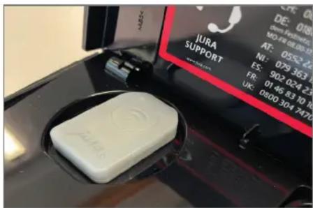 JURA SUPPORT DE: 0180 dem. Feeding. MG FR 08.00.17 AT: 0552-24 NI: 079 363 ES: 902 024 23 FR: 0146 83 10 18 UK: 0800 304 7470