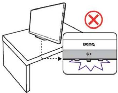 BenQ (→)