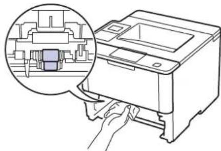 BROTHER HL-L6400DWTT - Reinigen der Papieraufnahmerollen - 3