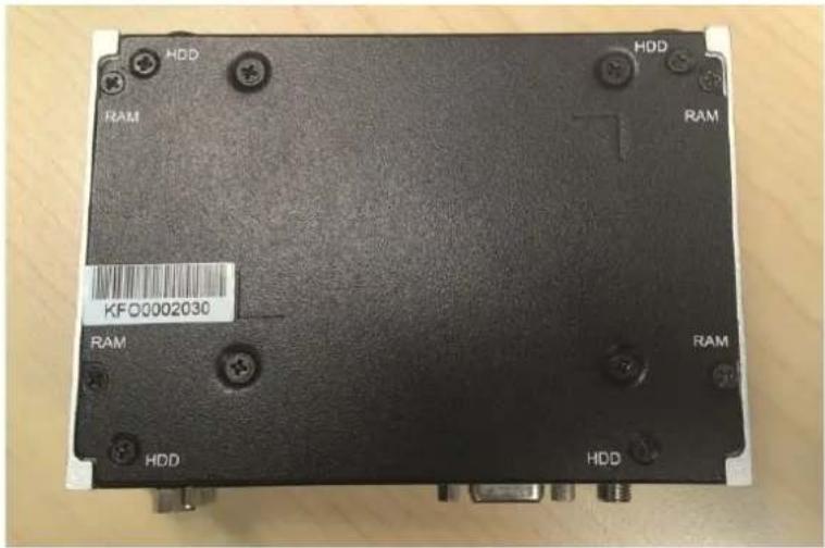 Advantech ARK-1123L - 安装 HDD - 7