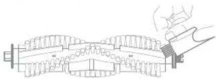 Ultenic D10 - Walzenbürste reinigen - 3