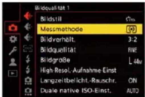 Bildqualität 1 Bildstil Messmethode Bildverhält. 3:2 Bildqualität FINE Bildgröße L 44m High-Resol.-Aufnahme-Einst Langzeitbelicht.-Rauschr. ON Duale native ISO-Einst. AUTO