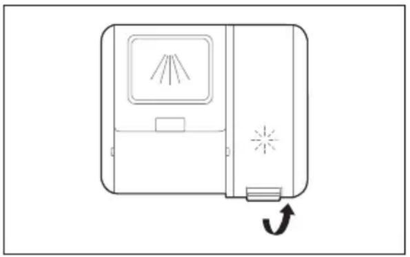 MIDEA MDWEB1014K - Füllen Sie den Klarspülerbehälter - 1