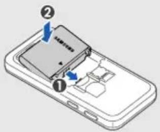 SAMSUNG GT-S7120U - 安装 SIM 或 USIM 卡和电池 - 3