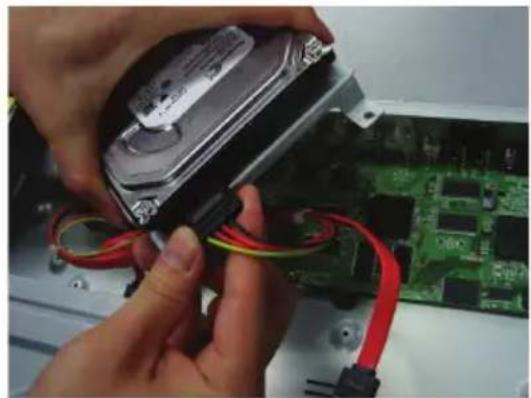 LG LE6016N-NH - Hard disk installation - 4