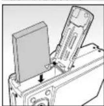HITACHI HDC-1051E - Removing the Battery - 2