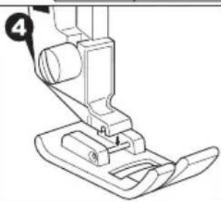 NECCHI N 420 - Removing the presser foot holder - 4