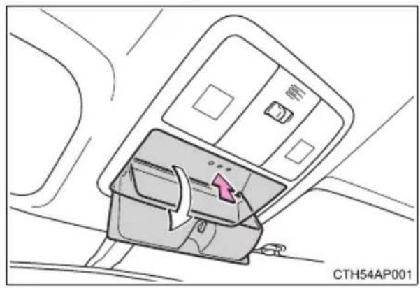 TOYOTA Corolla hatchback hybrid (2017) - Auxiliary boxes - 1