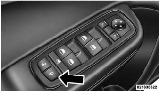 Chrysler 300 SRT (2012) - WARNING! - 1