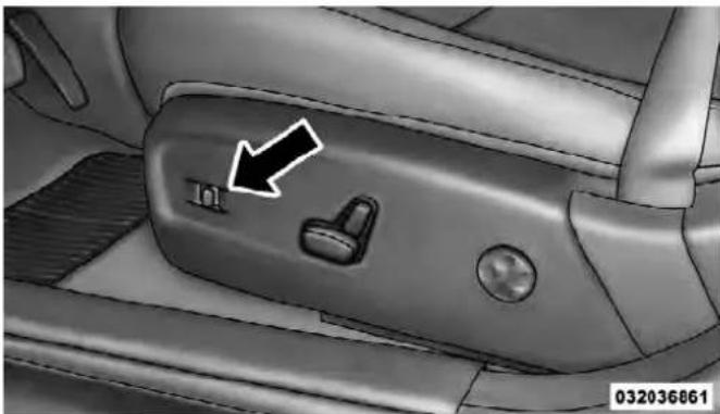 Chrysler 300 SRT (2012) - ADJUSTABLEPEDALS - 1