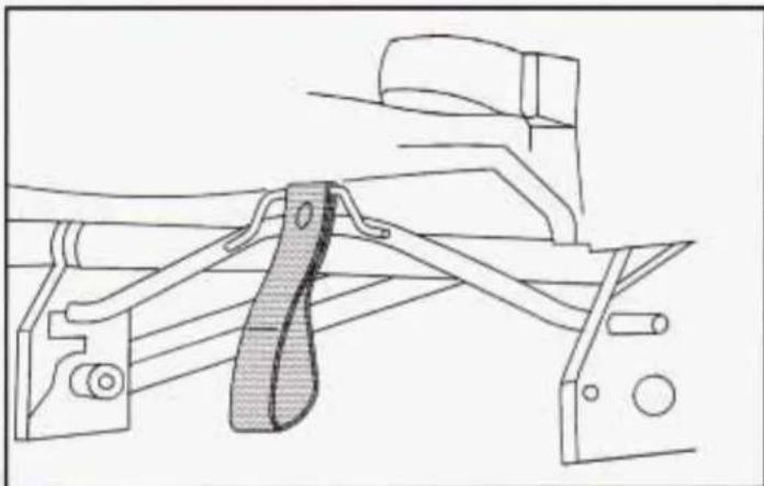 Technical line drawing of a mechanical linkage assembly (no text or symbols)