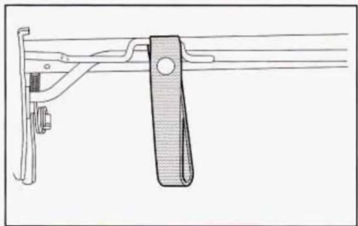 Technical line drawing of a mechanical clamp or bracket assembly (no text or symbols)