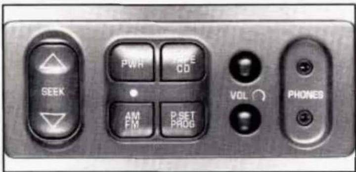 PWR MHz CD AM FM P-SET PROG VOL PHONES