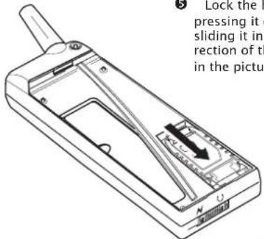 Lock the h pressing it e sliding it in rection of th in the pictu