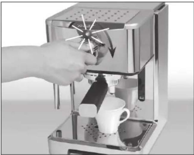 Zelmer Subito CM2005M - HEATING-UP THE ACCESSORIES - 5