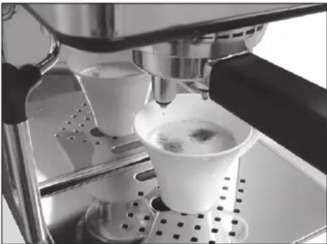 Zelmer Subito CM2005M - MAKING COFFEE - 7