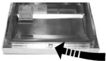 BLANCO BFD645X - Cleaning The Door - 1
