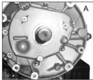 Meec Tools 721-053 - Changing the oil - 1