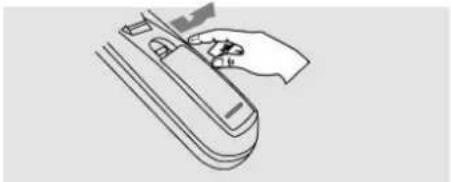 LTC LED-1605 - Remote control battery installation and cautions - 1
