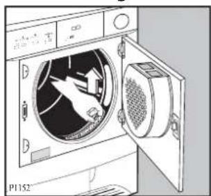 Tricity Bendix TM 321 W - Cleaning the filters - 3