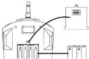Overmax X-bee drone 7.1 - INSTALAREA BATERIILOR IN CONTROLOR (TRANSMITATOR) - 1