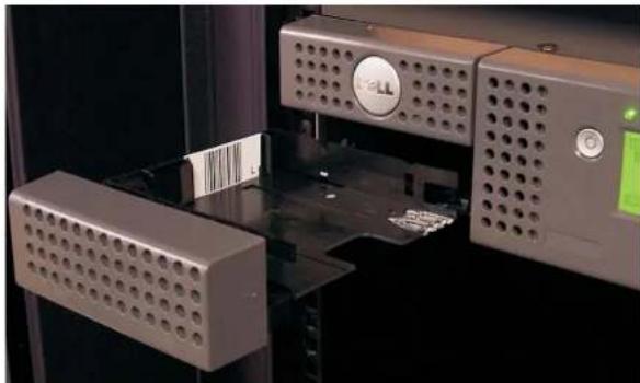 DELL TL2000 - ReleasingtheMagazinesManually - 3