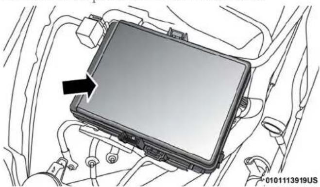 Chrysler 300 (2020) - Underhood Fuses - 1
