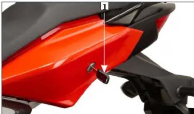 HERO Xtreme 200S (2020) - SEAT LOCK - 1
