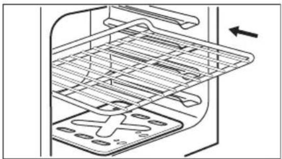 ELECTROLUX EKG61107OX - Memasukkan aksesori - 2