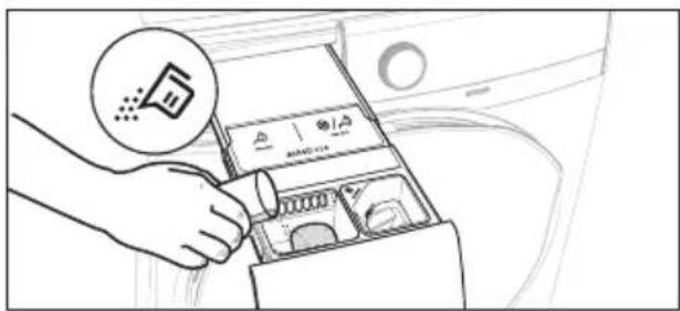 Diagram showing hand using a cleaning tool to clean air by placing a labeled box into an appliance, with Chinese text and icons.
