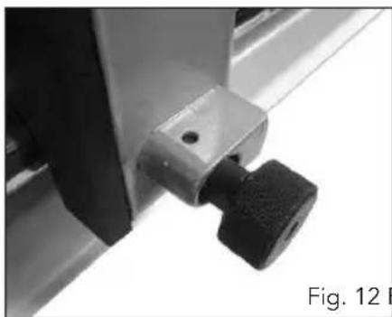 Ozito UJC-860 - Adjusting the Rear Vice Jaw - 1