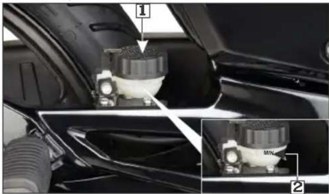 HERO Glamour (2019) - Brake fluid recommended : - 1