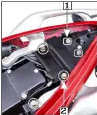 HERO Karizma ZMR (2018) - Oil cooler - 2