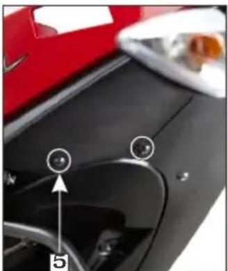 HERO Karizma ZMR (2018) - Air cleaner element inspection - 2