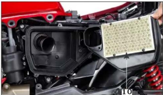 HERO Karizma ZMR (2018) - Air cleaner element inspection - 6