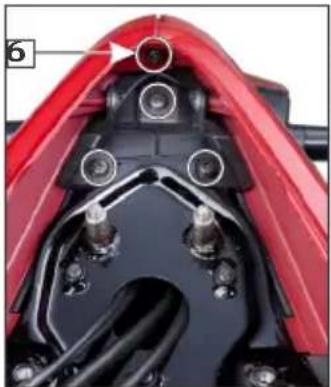HERO Karizma ZMR (2018) - Battery removal - 5