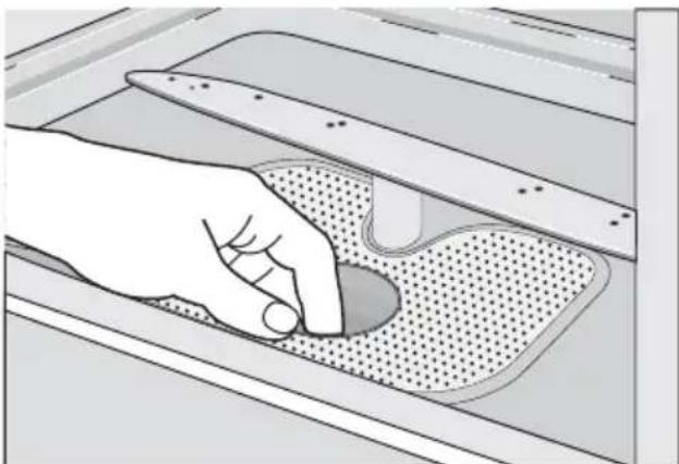 WESTINGHOUSE WDF902SA - Cleaning the filters - 3