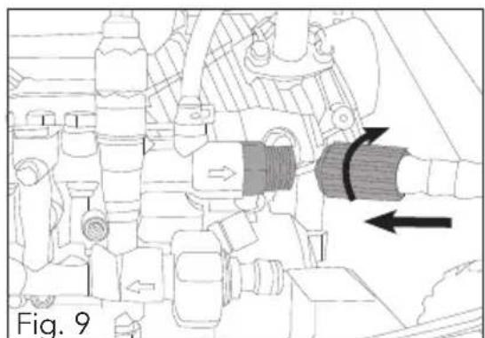 Full Boar 3200PSI 7HP - Attaching high pressure hose (10) - 2