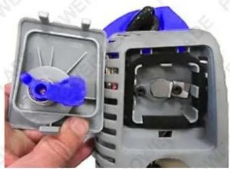 Powerblade PD700 - Removal/Installation - 5
