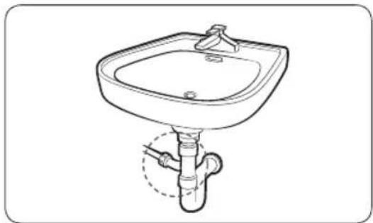 Line drawing of a standard square sink with a pipe and handle, no text or symbols present.