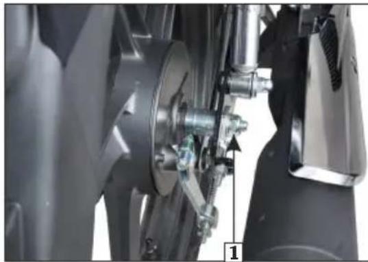 HERO Splendor+ Xtec (2022) - Adjustment - 1