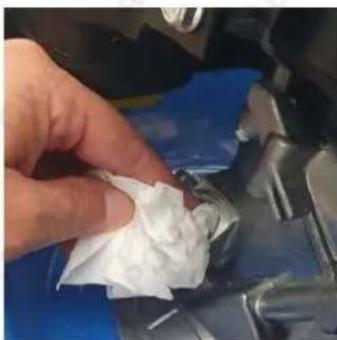 Powerblade VS600e - To Check Engine Oil Level - 2