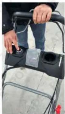 Powerblade VS600e - Removing the Battery - 3