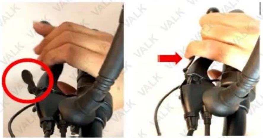 Valk Coastline - Installing the Rear Basket, Rear-view Mirrors and Pedals - 11