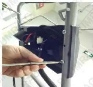 Baumr-AG 890SXe - Installing the Control Panel - 4