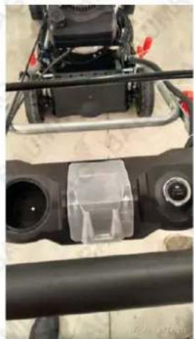 Baumr-AG 890SXe - Installing the Battery - 3