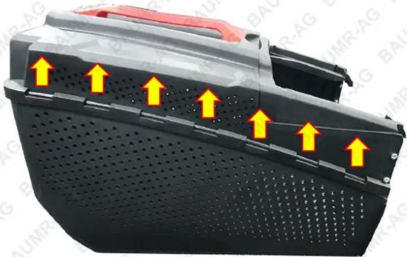 Baumr-AG 890SXe - Assembling the Grass Catcher - 1